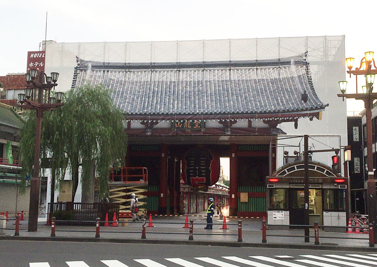 浅草寺の足場組立の様子